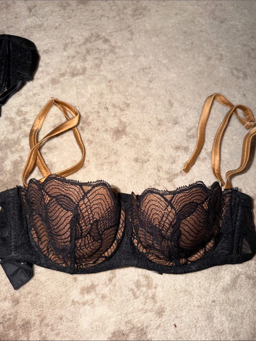 La Perla Black Lace Underwire Bra with Gold Straps